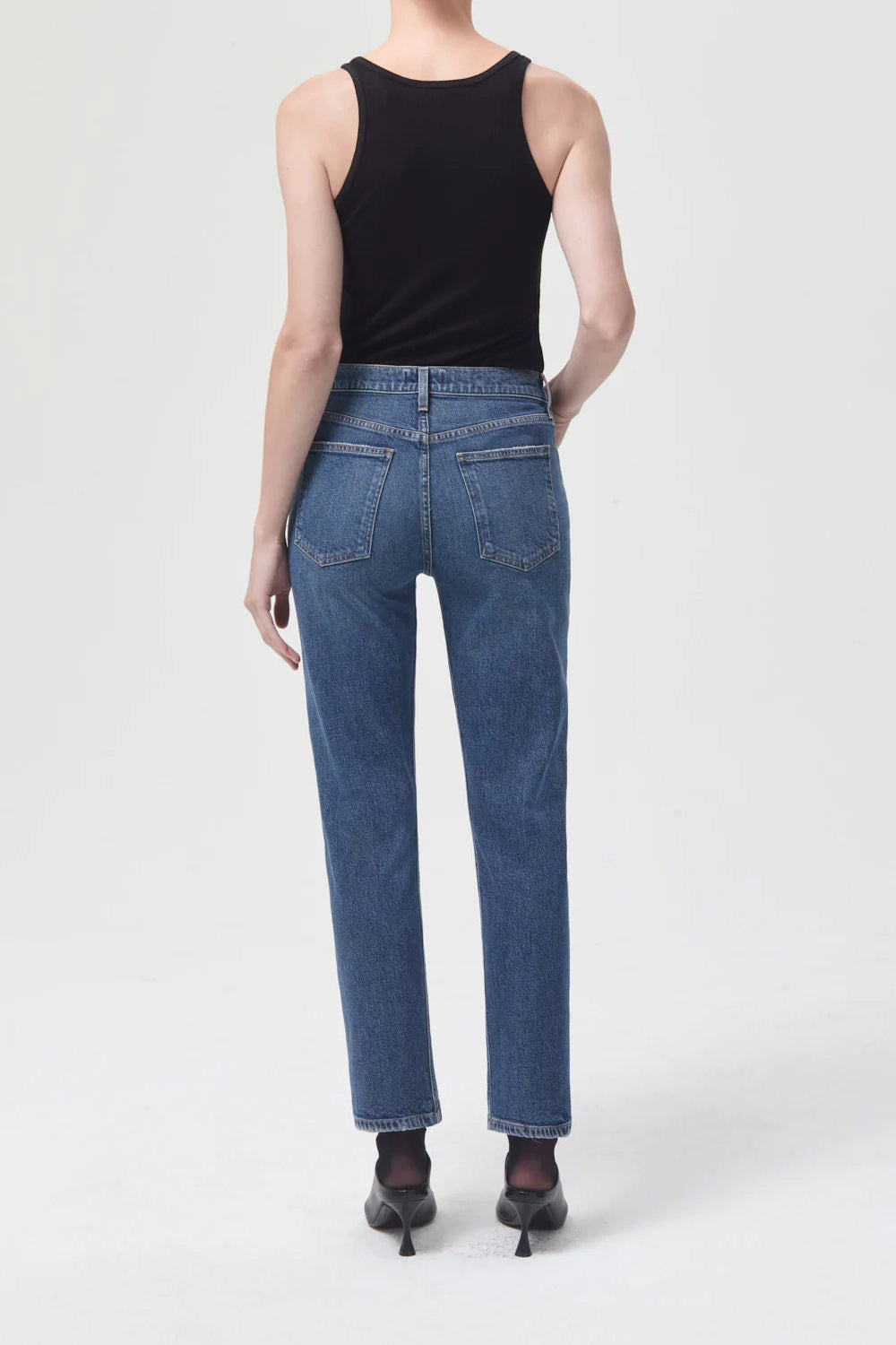 Sculpture Aura Mid Rise Straight Jean