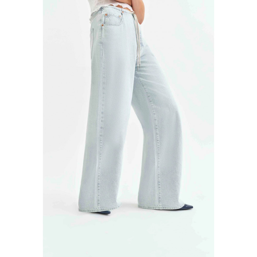 Ámbar Mid Rise Wide Leg Jean