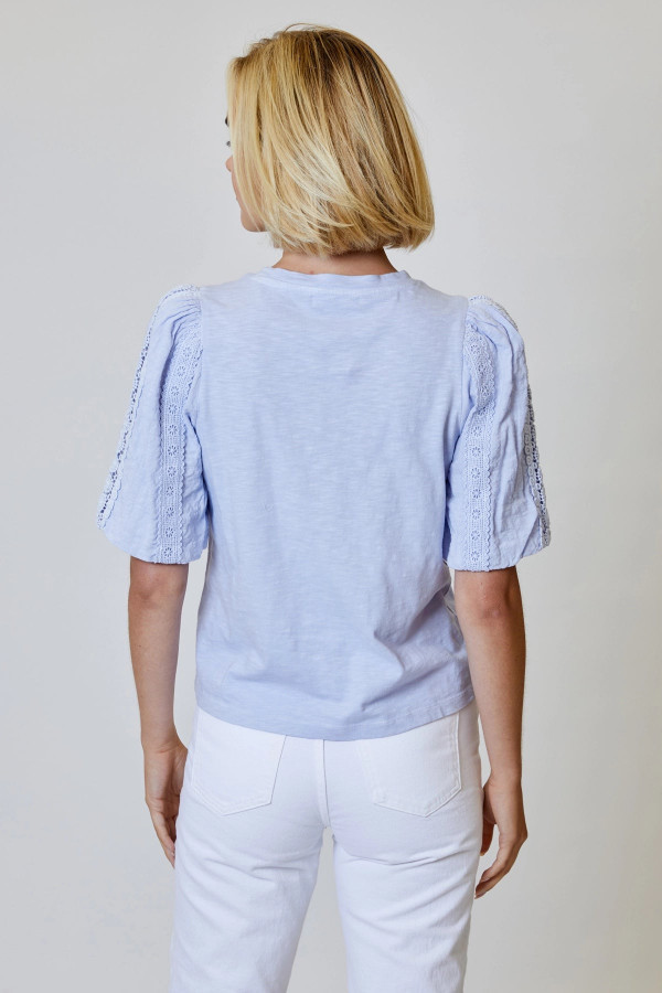 Lys Sleeve Tee
