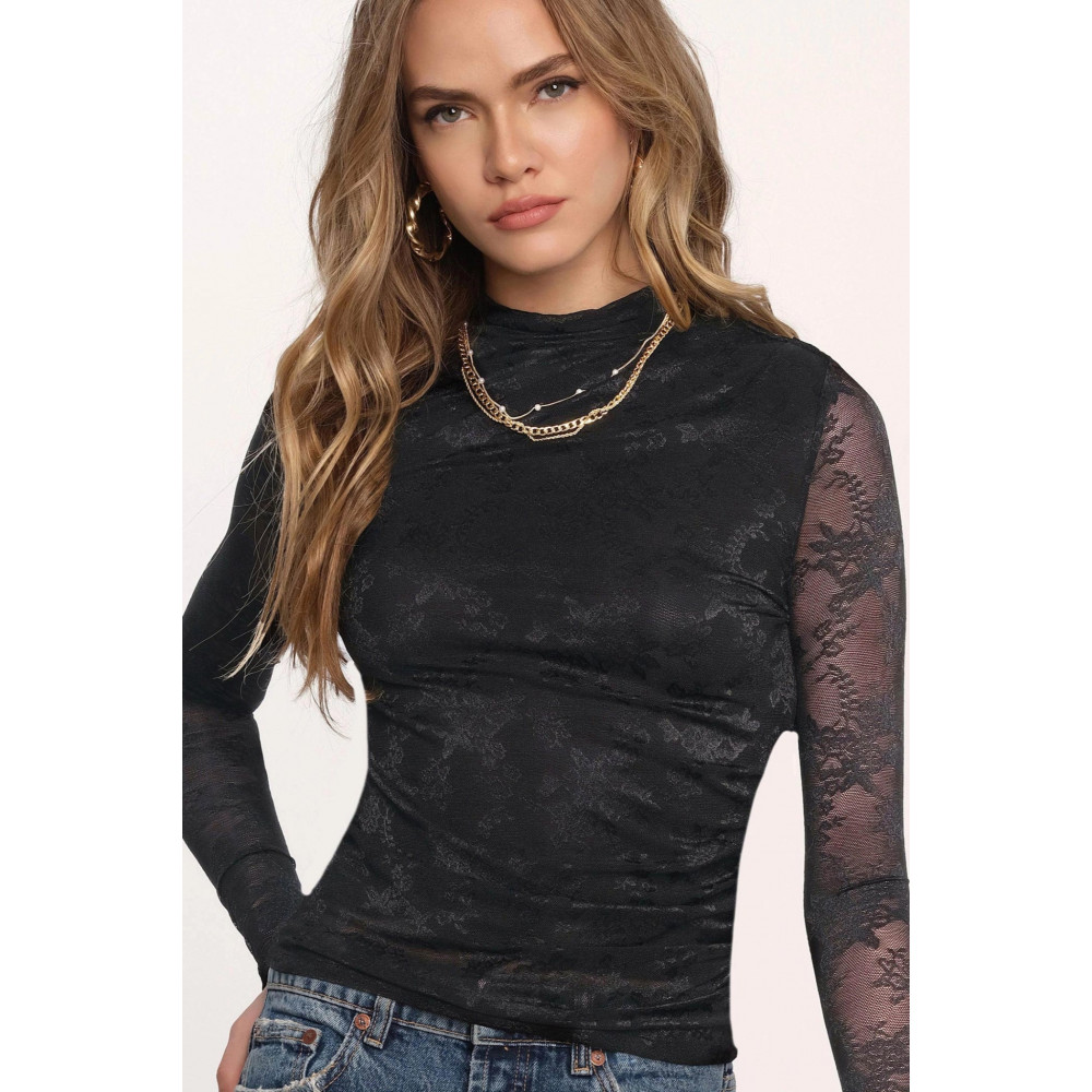 Eternel Allure Lace Top