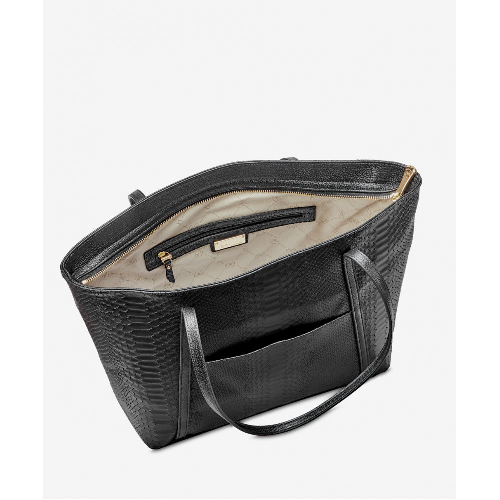 Fina Brise Travel Tote