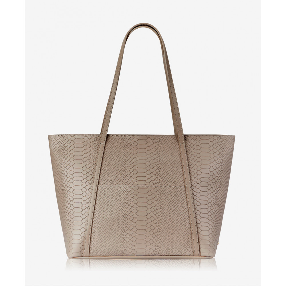 Fina Brise Travel Tote