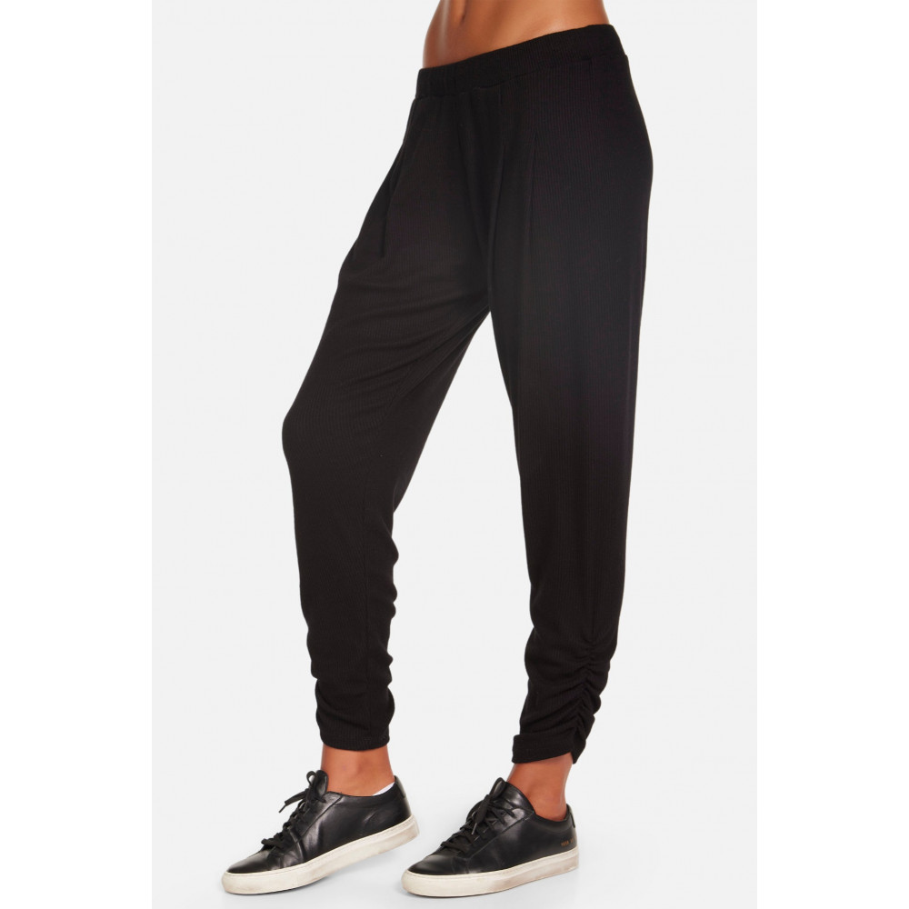 Silhouette Shirred Rib Pant