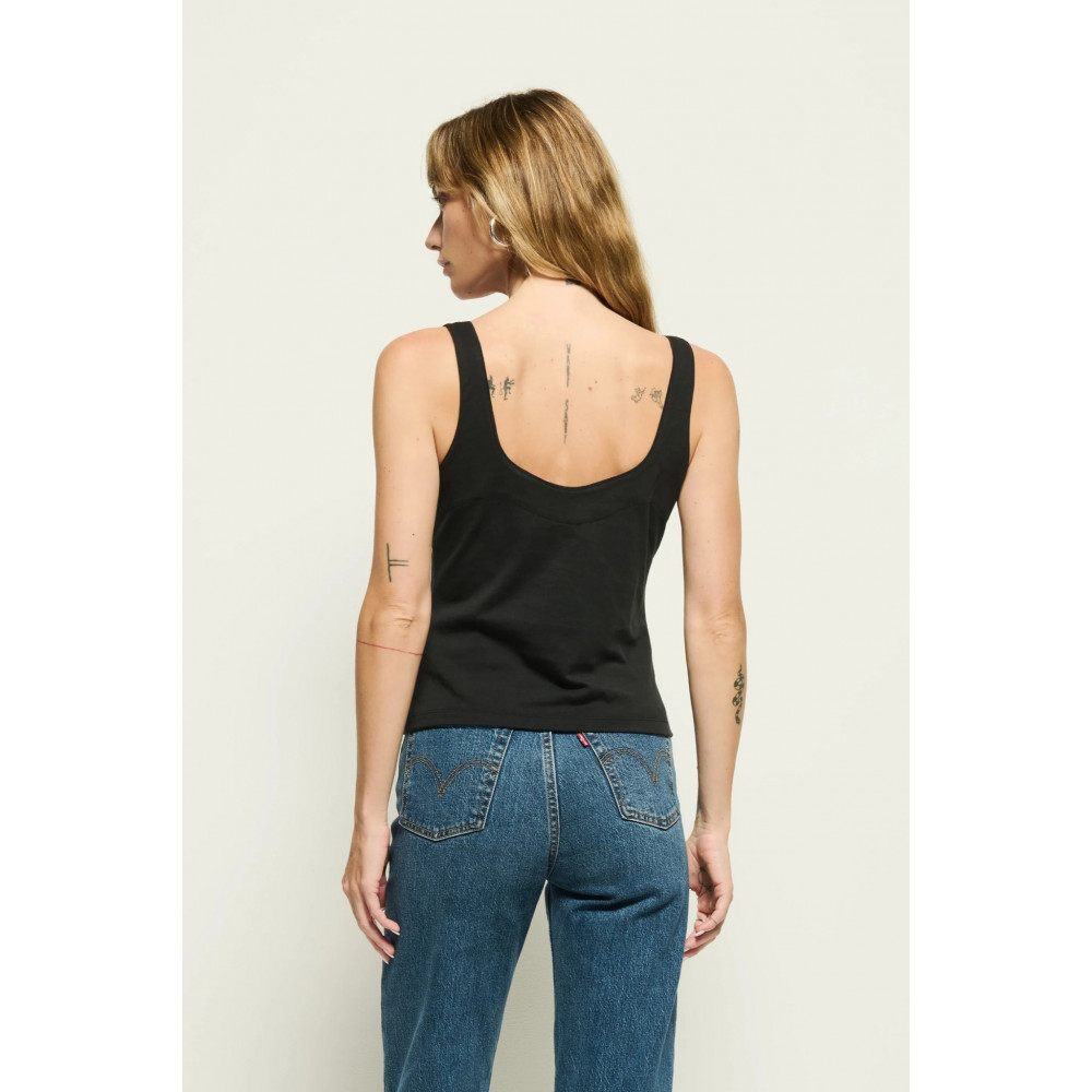 Pinnacle Tank
