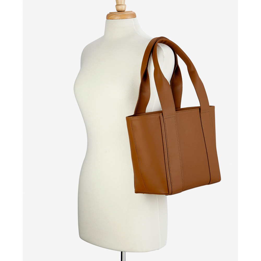 Esmeralda Tote
