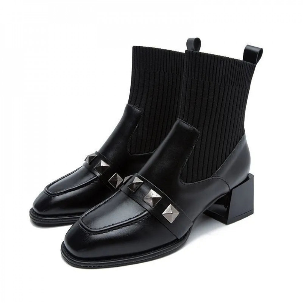 Lotus Boots
