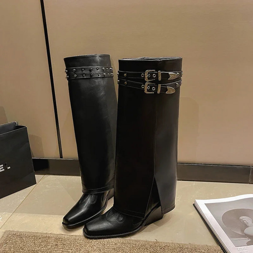 Lapis Boots